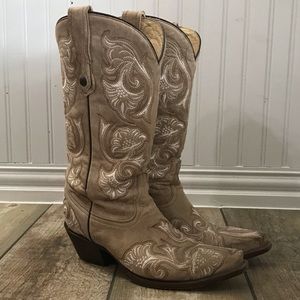 8M cream/tan Corral Boots